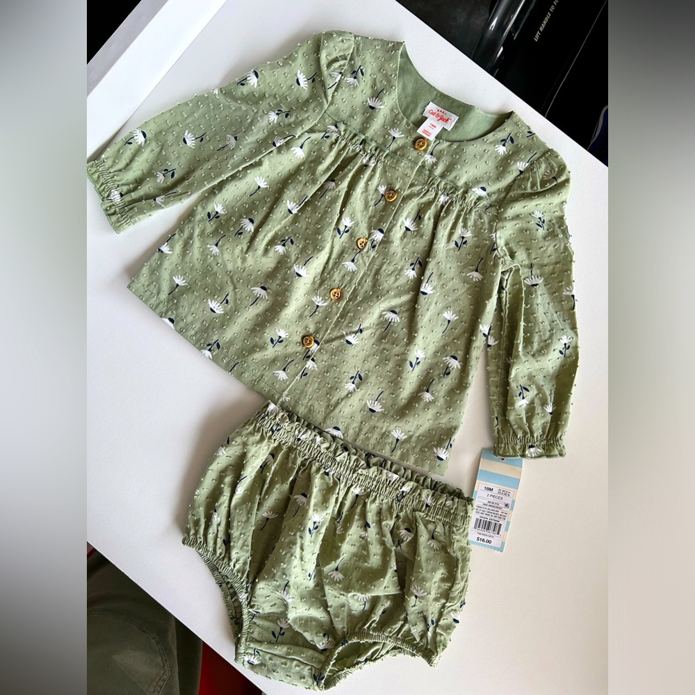 Baby girl Two Piece Set by Cat & Jack size 18 month new with tags!